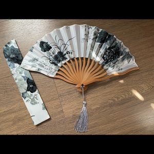 Beautiful Chinese & Japanese Style folding fan